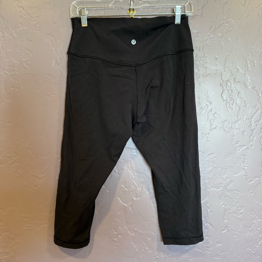 lululemon athletica Black High-Rise Crop Leggings - 10